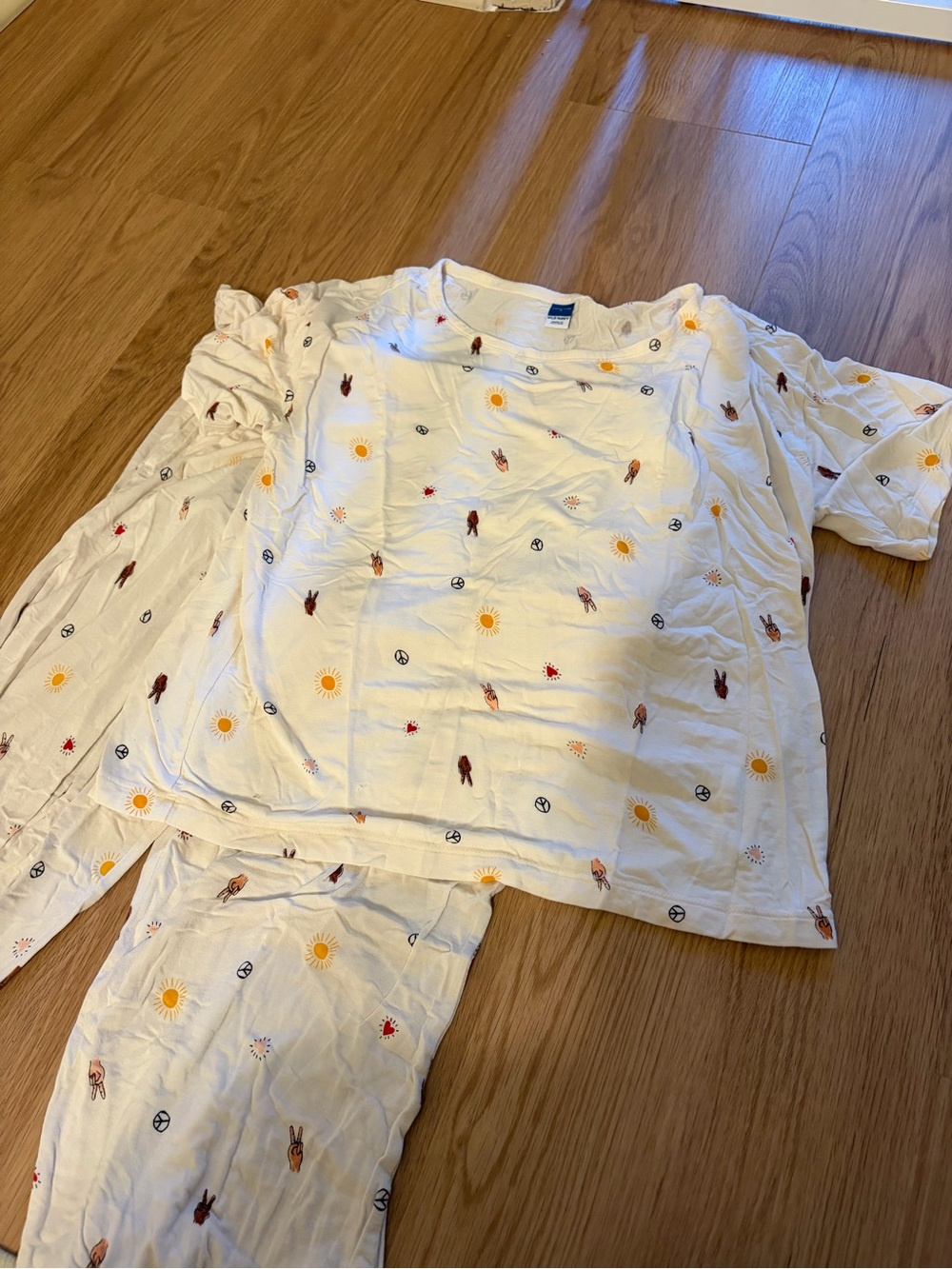 Old Navy Sunday Sleep White Women's Pajama Set with Emoticon Print